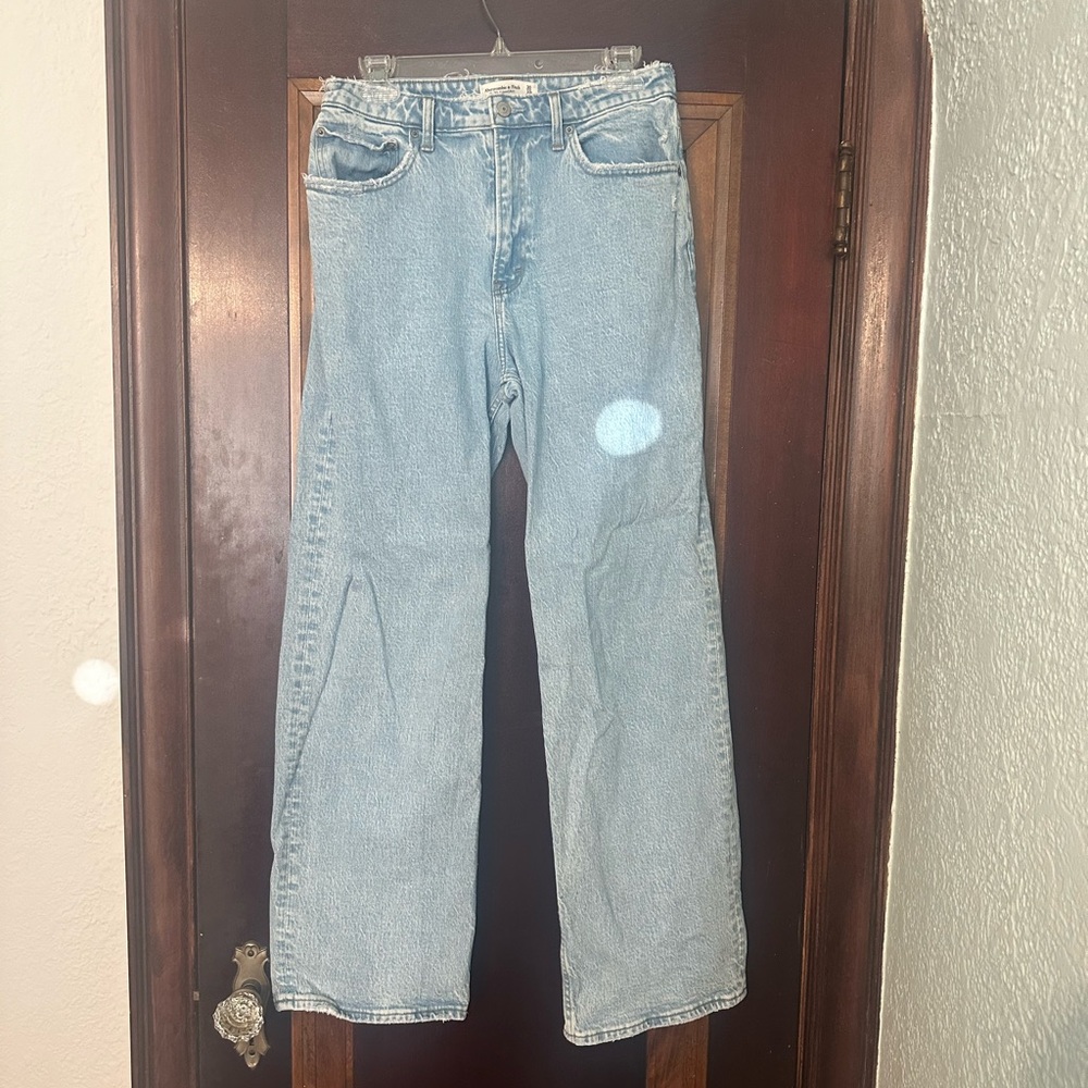 Abercrombie & Fitch Curve Love 90s Relaxed Jean High Rise